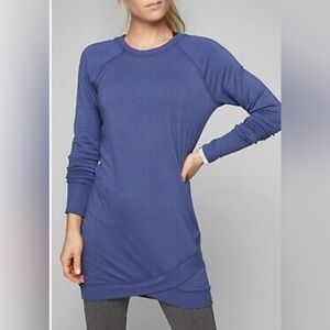 Athleta Criss Cross Dress. Blue. Medium.